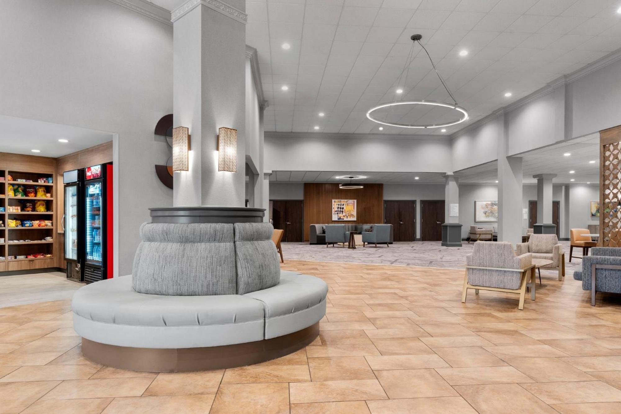 Holiday Inn Dubuque/Galena By Ihg Zewnętrze zdjęcie