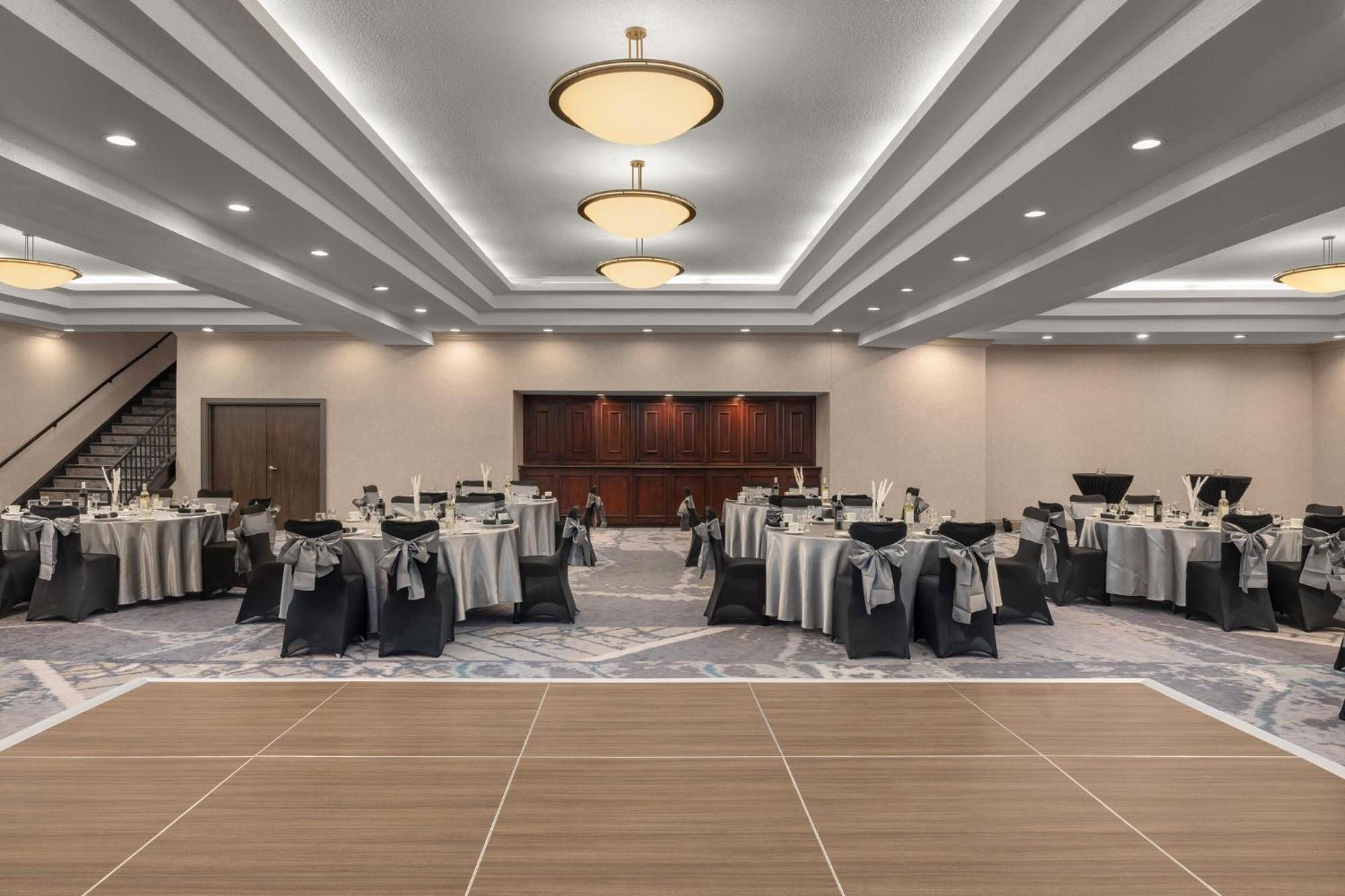 Holiday Inn Dubuque/Galena By Ihg Zewnętrze zdjęcie