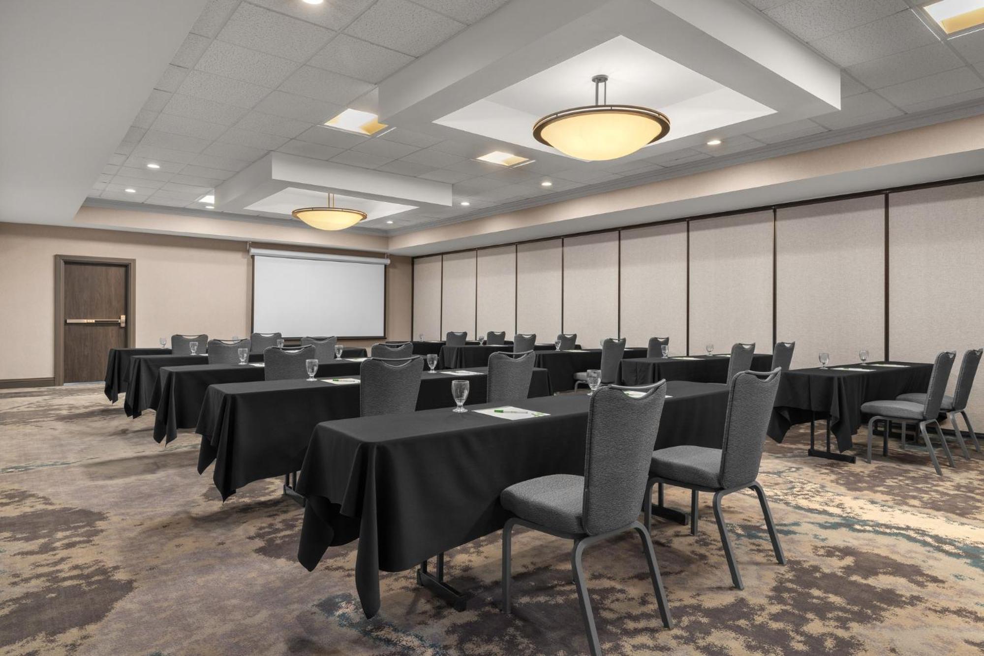 Holiday Inn Dubuque/Galena By Ihg Zewnętrze zdjęcie