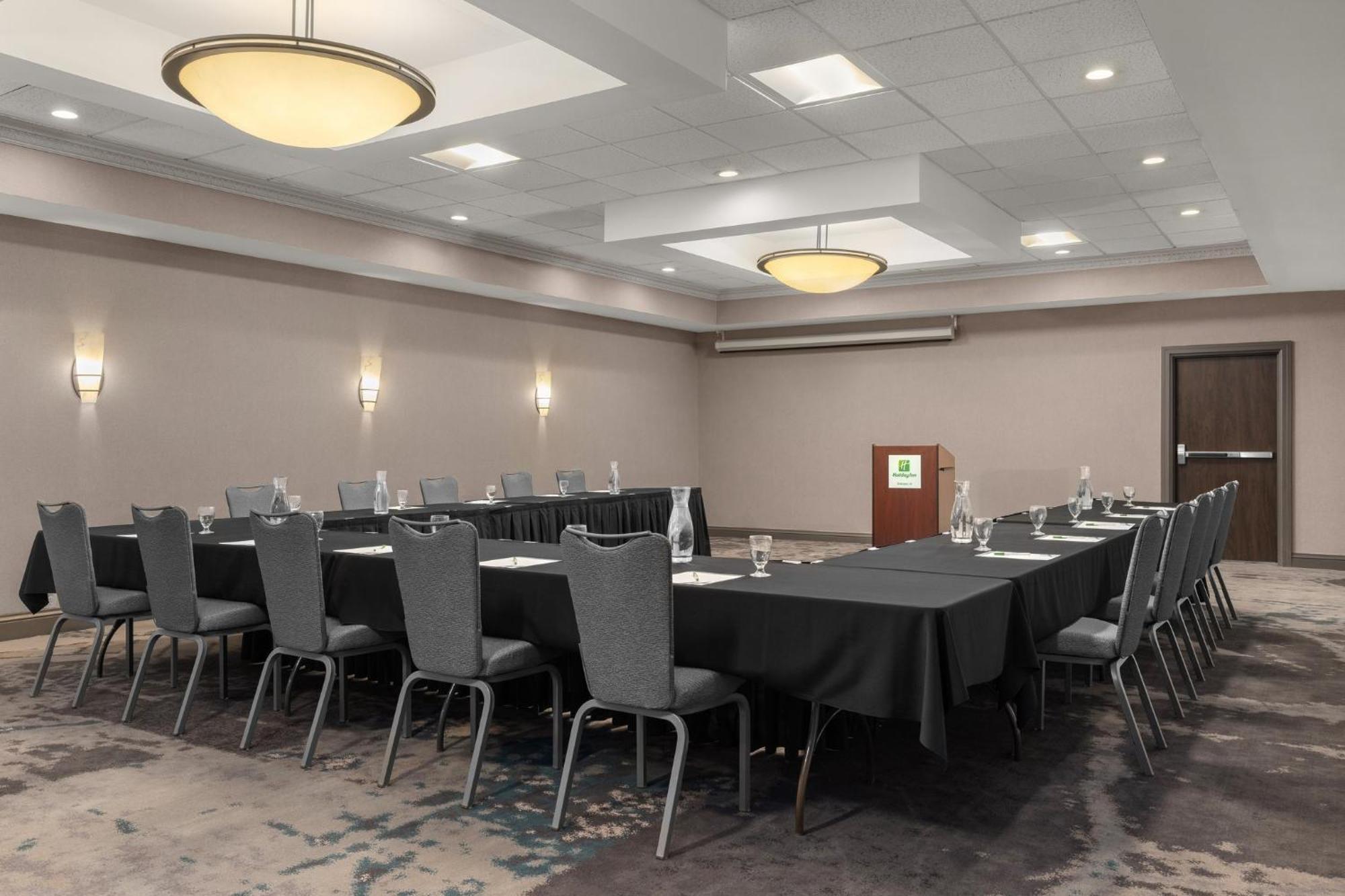 Holiday Inn Dubuque/Galena By Ihg Zewnętrze zdjęcie