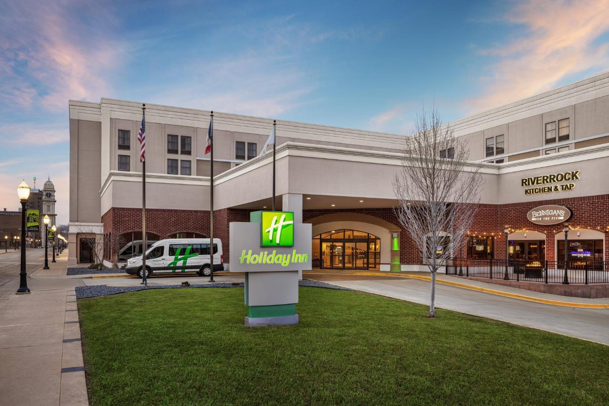 Holiday Inn Dubuque/Galena By Ihg Zewnętrze zdjęcie