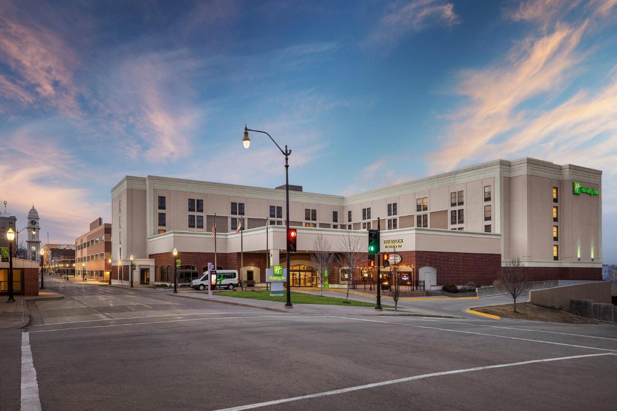 Holiday Inn Dubuque/Galena By Ihg Zewnętrze zdjęcie